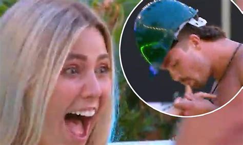 Love Island Australia S Hugh Yates Sucks Lexy Thornberry S Finger