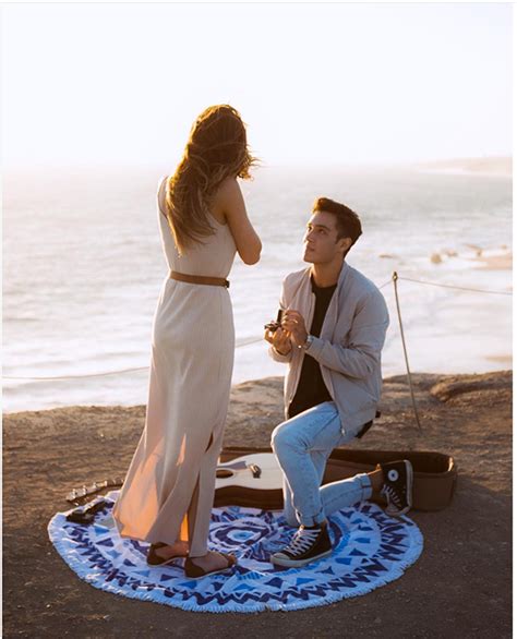 [pic] youtuber gabriel conte proposes to instagram model