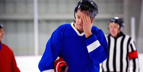 common hockey injuries   prevent  crossicehockeycom