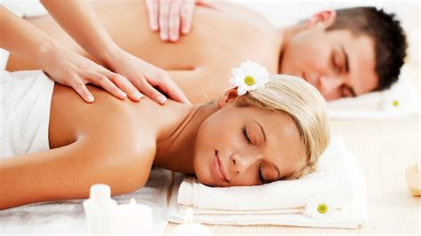 massage therapy coursework and training programs