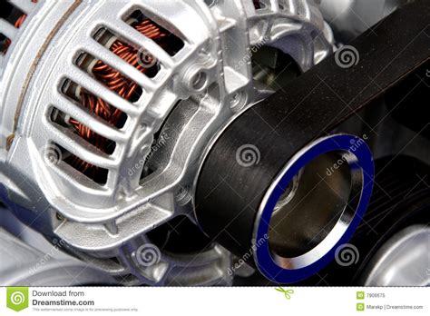 nieuwe motorclose  alternator stock afbeelding image  pijpen wisselstroomdynamo