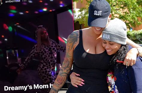 Blac Chyna Has Girls Night With Amber Rose And Dream After