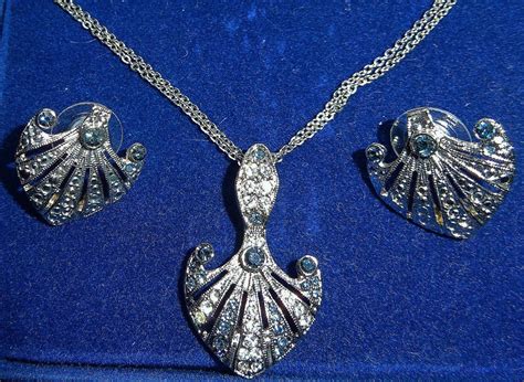 jackie kennedy silver  blue jewelry set necklace  pierced earrings  camrose  kross