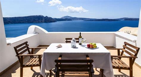 10 Best Hotels In Oia Santorini 2024 Update Santorini Secrets