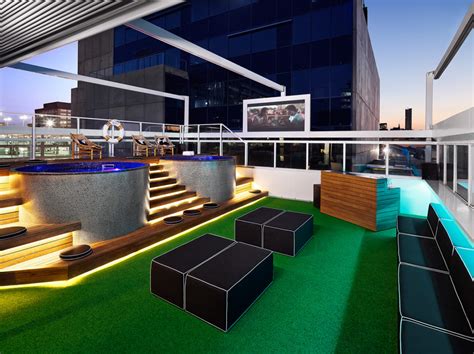 11 best rooftop bars in brisbane man of many