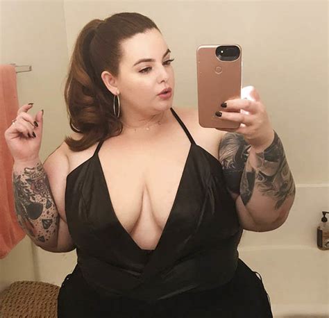 Tess Holliday Instagram Plus Size Model Wows In Sexy