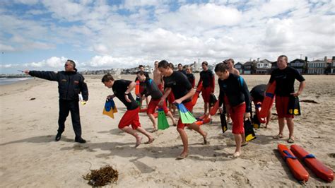 lifeguard pay   riles california beach city fox news