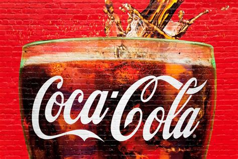 coca cola dosahla ve  ctvrtleti dvouciferneho rustu trzeb hlavni roli hralo zvyseni cen
