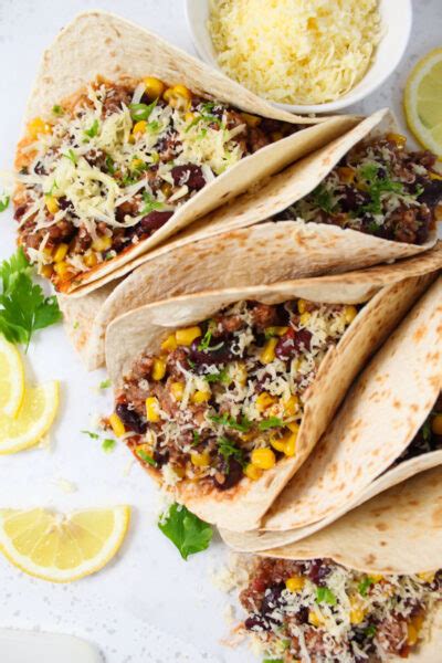 easy chili  carne tacos     dishes