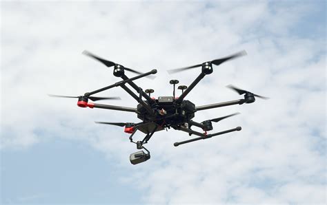 indias emerging drone industries companies   leading  setting  drone manufacturing