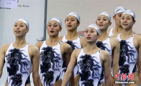 朝鲜花游队仁川训练 泳装美女惹日本教练关注 体育 国际在线