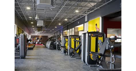 retro fitness opens  state   art fitness clubs  america