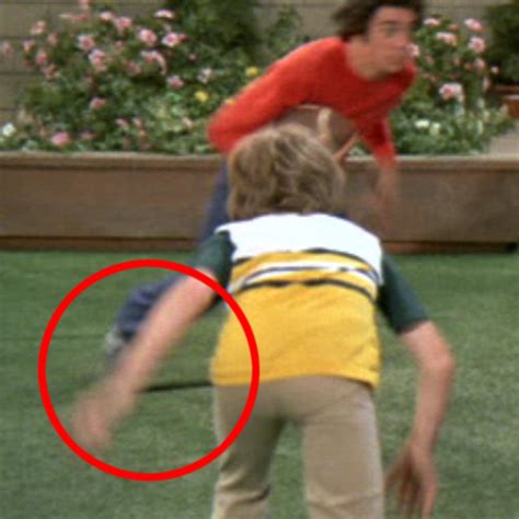 10 Little Mistakes You Never Noticed In The Brady Bunch