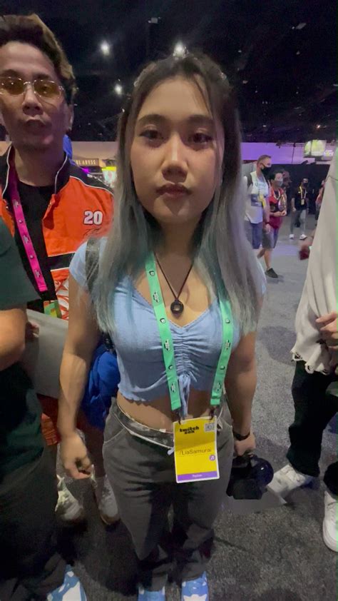 Gxr Lia🐣 On Twitter Pov You Meet Me At Twitch Con And I’m Smaller