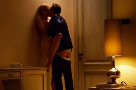 Tom Hiddleston S Sex Scene And Naked Bum In The Night
