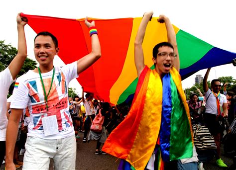 tens of thousands march for gay rights in taiwan south