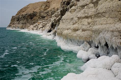 Dead Sea In Jordan Dead Sea Flow Travel Jordan