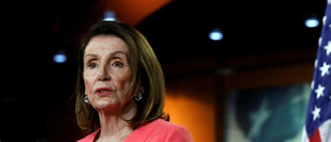 Pelosi Keeps Riff With Facebook Alive After Dinging Execs