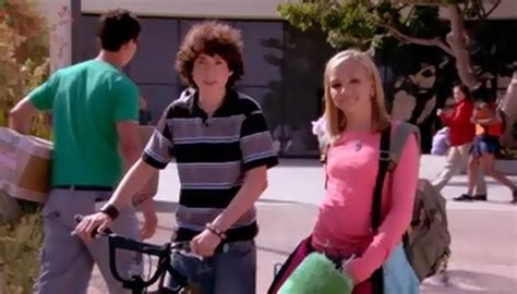 Image Chase Zoey1 Png Zoey 101 Wiki Fandom Powered