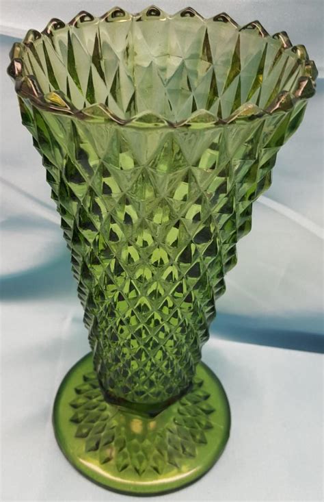 Vintage Indiana Glass Green Diamond Point Vase That Is 8 Ta