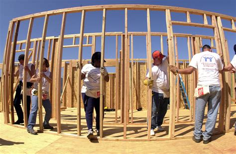 volunteers needed to build 36 new homes for low income families in california