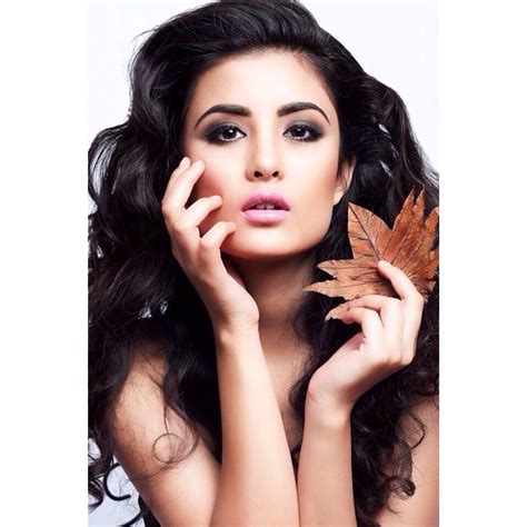 photogallery of niti shah models photogallery