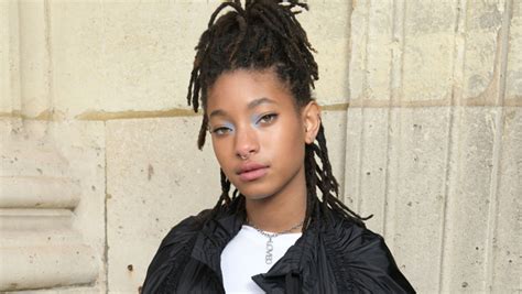 willow smith s polyamorous throuple wants relationship with man and woman hollywoodlife