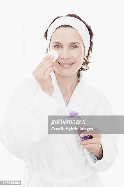 40s Woman Washing Face Photos And Premium High Res Pictures Getty Images