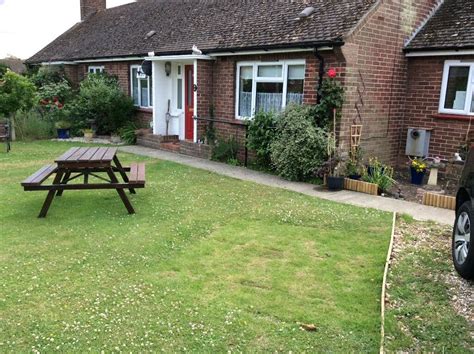 bed bungalow council exchange    bed house essex  nr southwoodham   areas