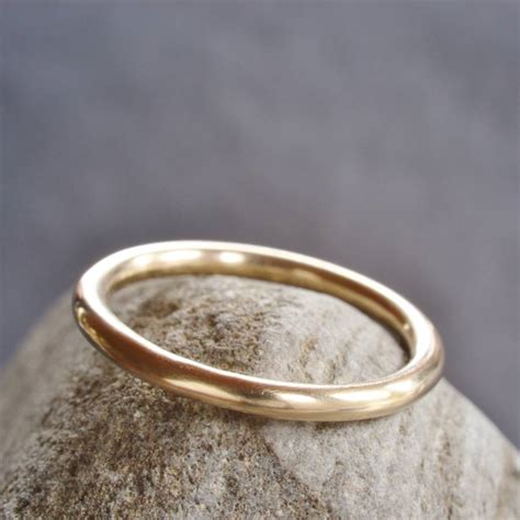 handmade ct yellow gold simple  wedding ring  muriel lily