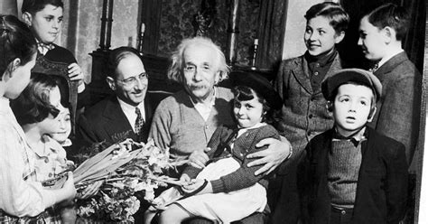 einstein   share einsteins genes  app