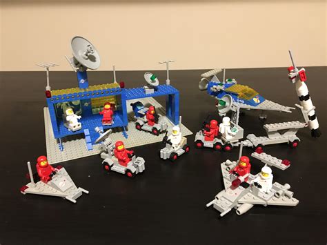 dig    classic space sets rlego