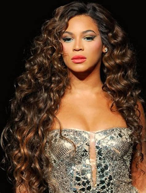 20 Hairstyles For Long Curly Hair The Xerxes
