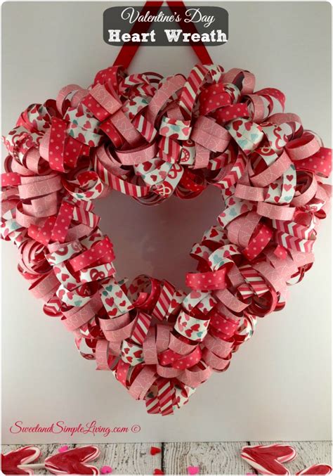 valentine s day heart wreath with free tutorial