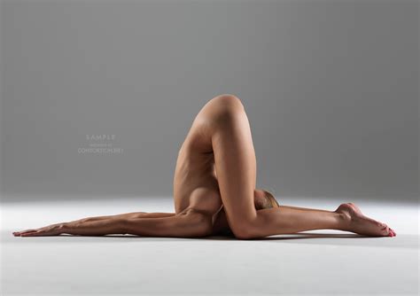 yoga sex nude women or men bend it stretch it gallery 4 4