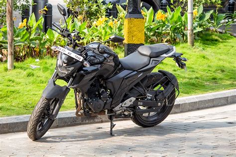 yamaha packs  wallop  cc  fz review   gaadikey