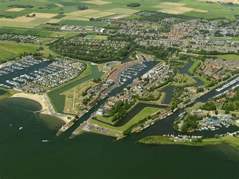 fortified part  hellevoetsluis  netherlands important naval base   til