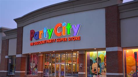 party city  close  stores  year  helium shortage
