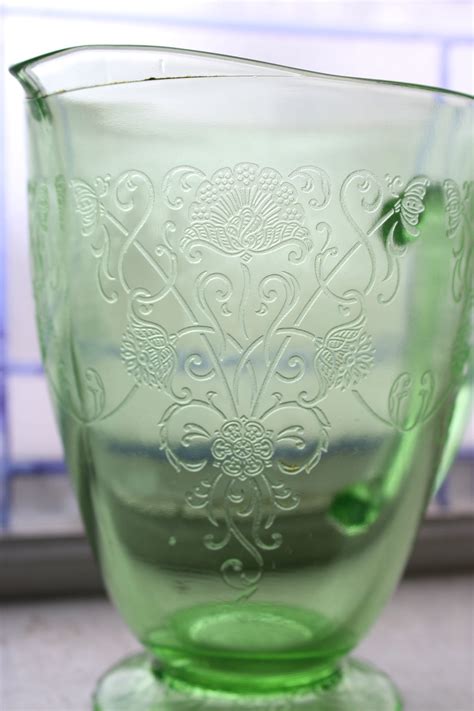 green depression glass pitcher florentine 1 poppy vintage 1930s