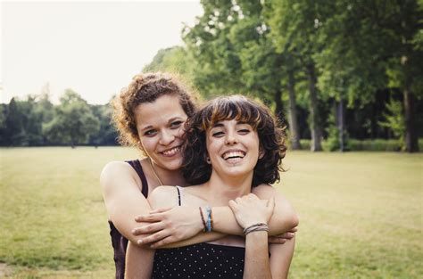 10 tips for a healthy lesbian relationship