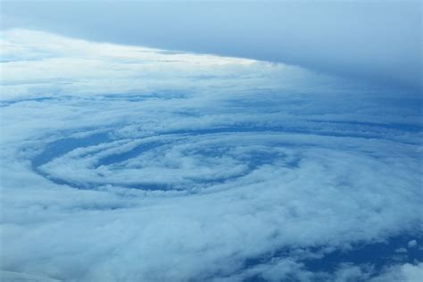hurricanes form american oceans