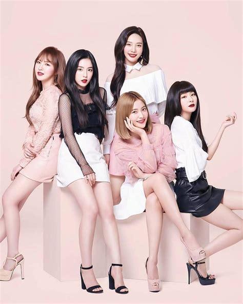 Red Velvet Kpop Red Velvet Photoshoot Red Velvet Red Velvet Irene