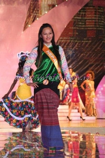 zenisha moktan crowned as a winner of miss nepal 2009