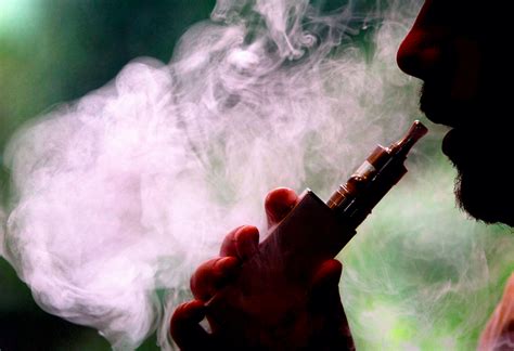 Vaping ‘increases Risk Of Stroke By 70 ’