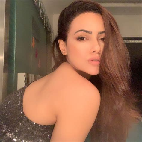 sana khan is slaying in these latest photos the indian wire