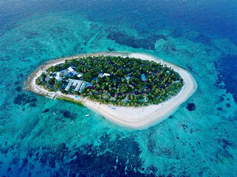 landowners buy   treasure island resort fiji hotel  tourism