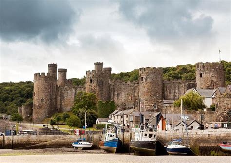 conwy castle castell conwy tours   wales