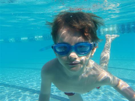 childrens lessons swimming lessons  naples