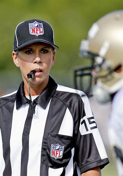 Meet Sarah Thomas The Nfl S First Full Time Female Official Nfl