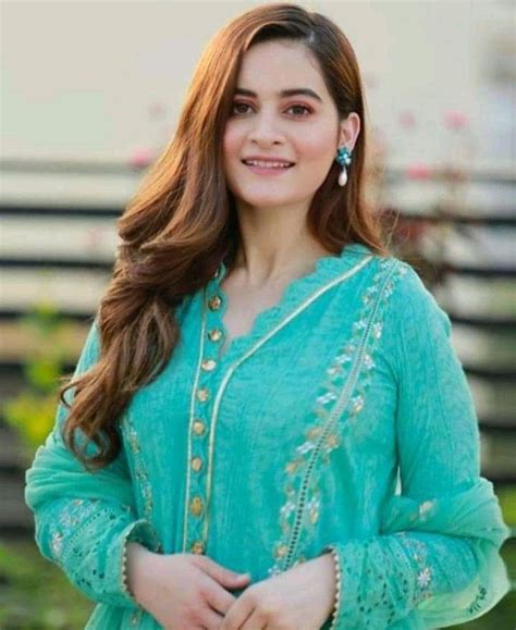 Aiman Khan Pakistani Actress In 2020 Pakistani Dresses Casual Neck